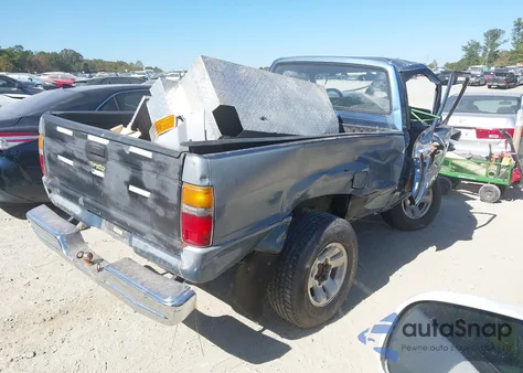 1988 Toyota Pickup Rn63 Std from USA, damaged, VIN JT4RN63A3J8007852